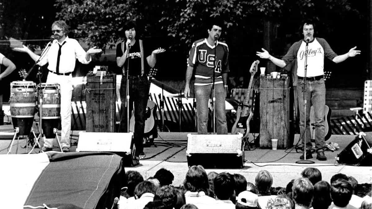 Cartoon performs on Pugh Street during Arts Fest in 1981.