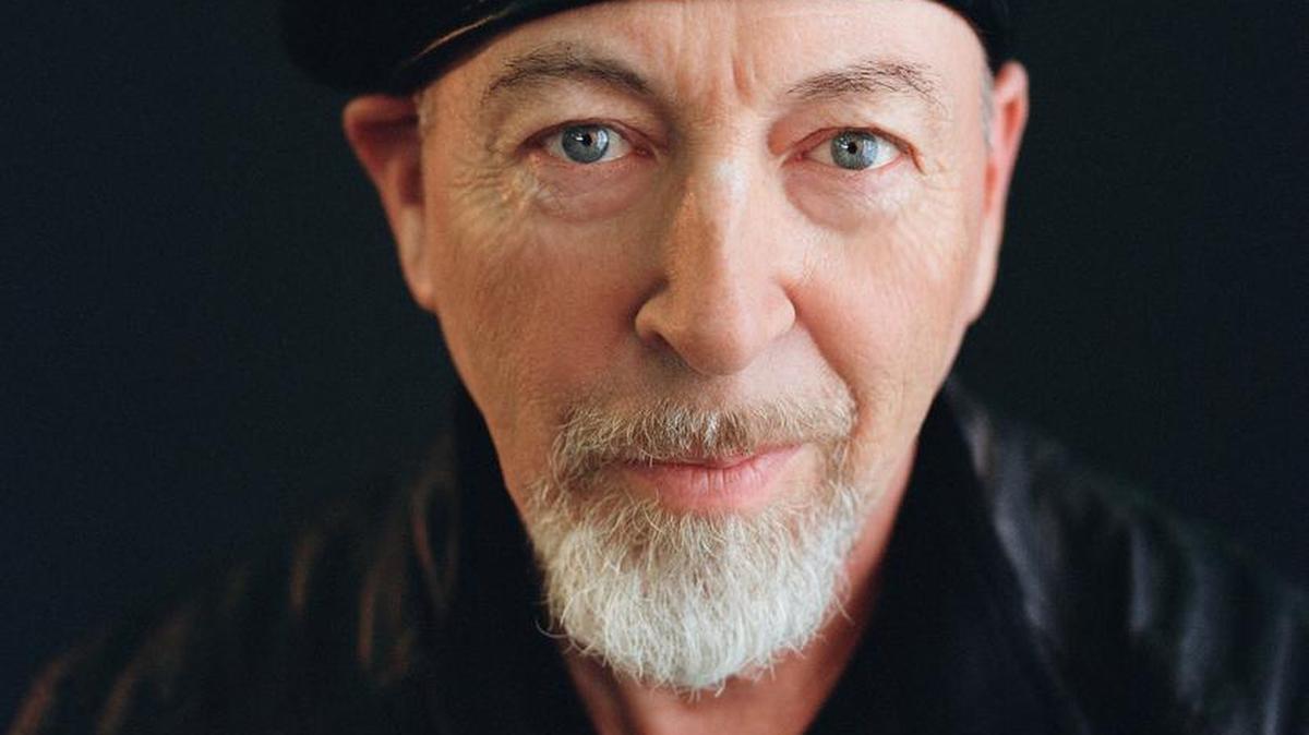 British singer-songwriter Richard Thompson will perform at The State Theatre on Sunday.