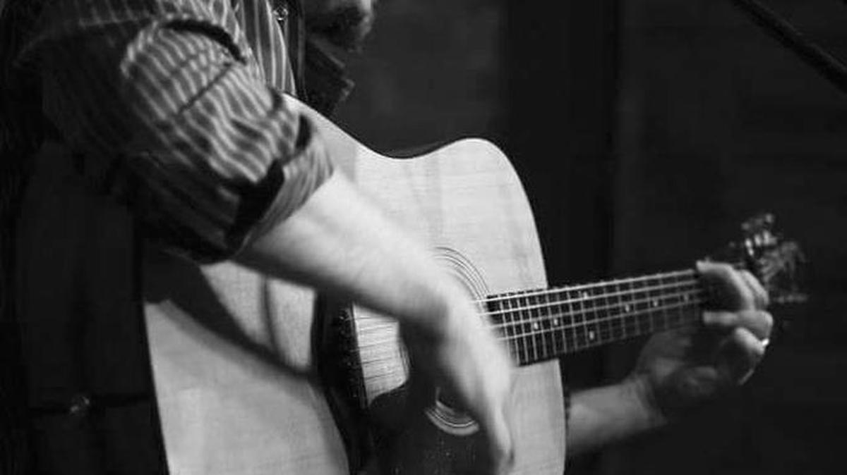 Doug Irwin will perform Saturday with his band, Blind Horse Wagon, at the Hublerbsurg Inn.