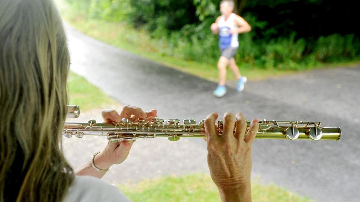 The Flutopia 5K, which features musicians along the race route, has raised money for Centre Volunteers in Medicine and Doctors Without Borders during the past five years.