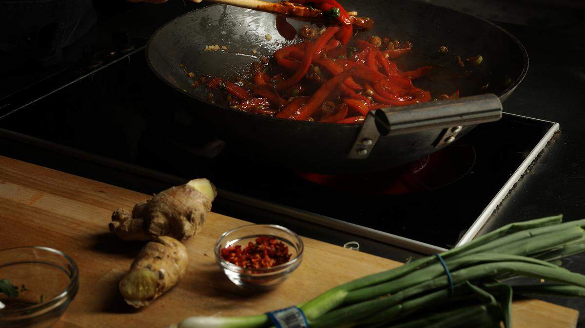 A recent report from the Food Safety and Inspection Service and U. S. Department of Agriculture indicates that consumers need to work on improving our food handling practices.