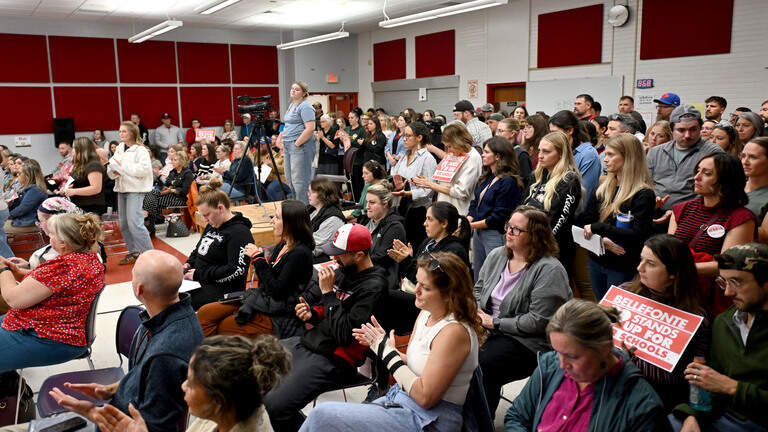 Bellefonte school board unveils contract proposals as community pleads for resolution