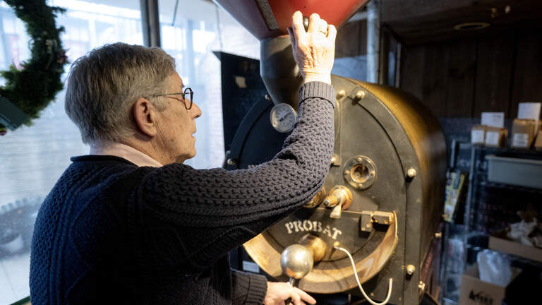 How downtown State College’s ‘coffee pub’ has adapted, become a local tradition