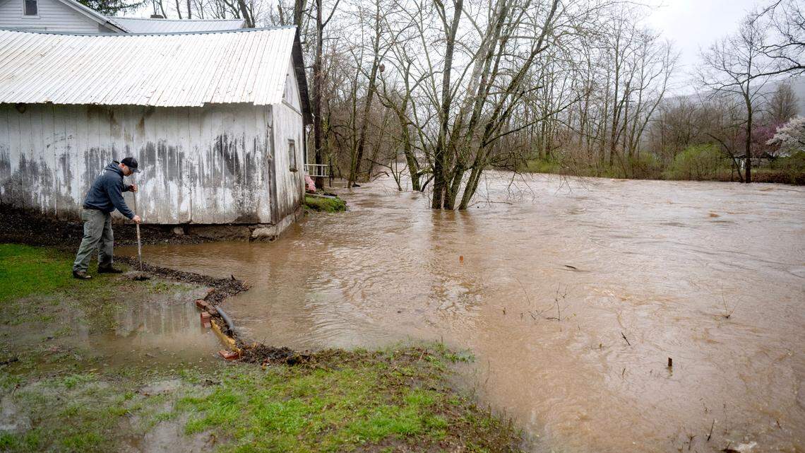 What’s the difference between a flood watch and warning? Read up on key weather terms