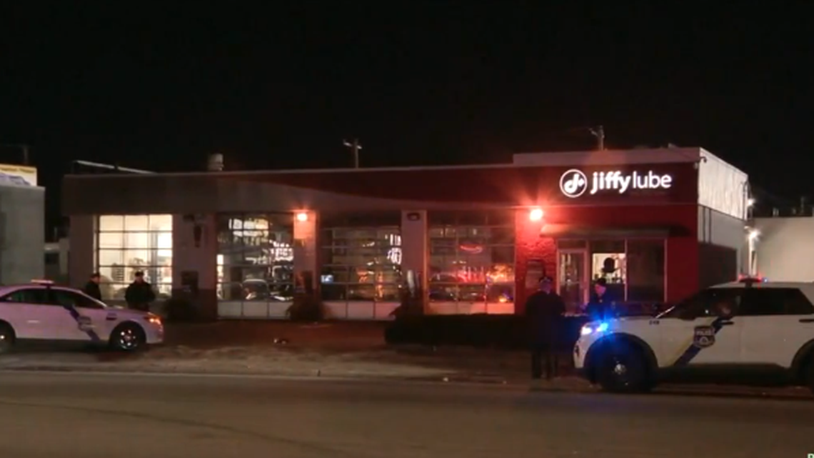 A 3-year-old was shot in an argument between tow truck drivers outside a Jiffy Lube, Philadelphia cops say.