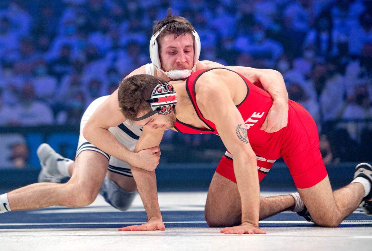 Penn State’s Nick Lee controls Ohio State’s Dylan D’Emilio in the 141 lb bout of the match on Friday, Feb. 4, 2022.