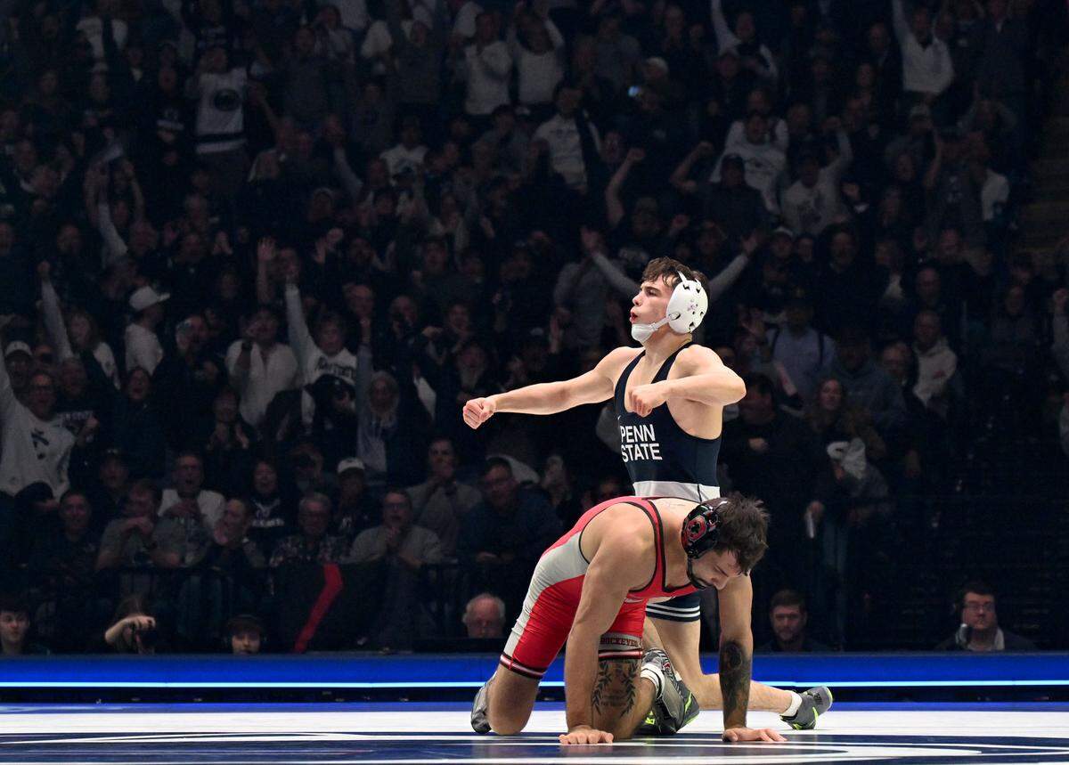 Penn State’s Luke Lilledahl celebrates his win over Ohio State’s Nic Bouzakis in sudden victory during their 125 lb match on Friday, Feb. 13, 2026 at the Bryce Jordan Center.