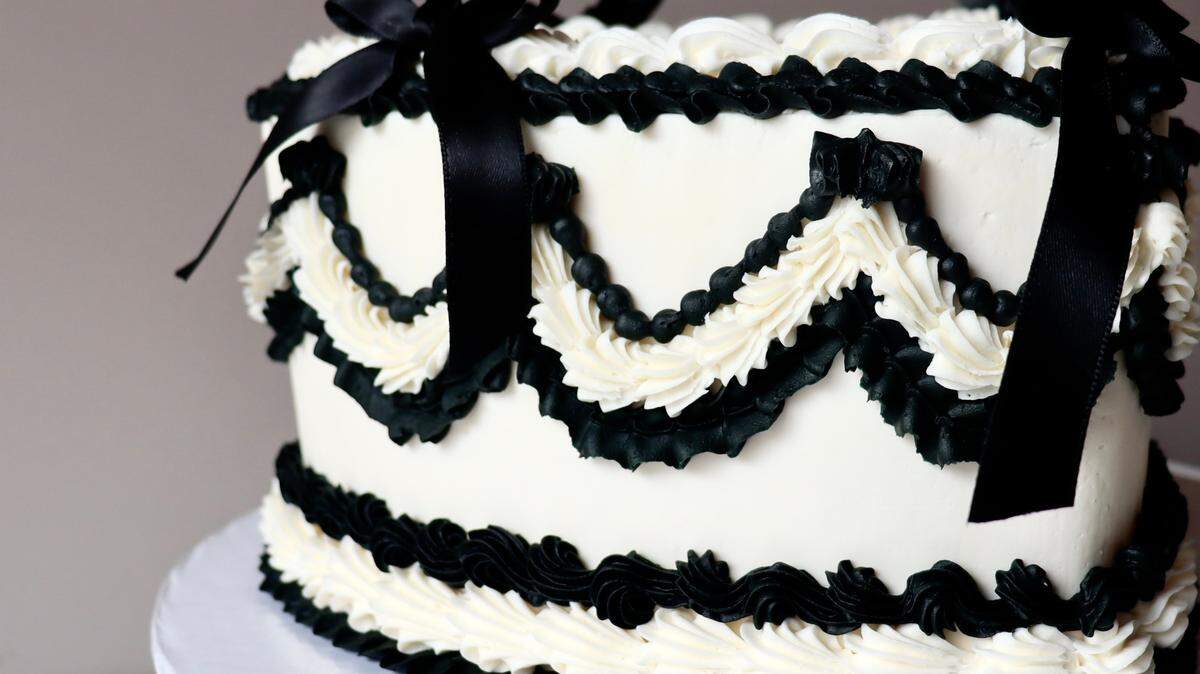 A Lambeth cake made by Dolce Vita Desserts is pictured.