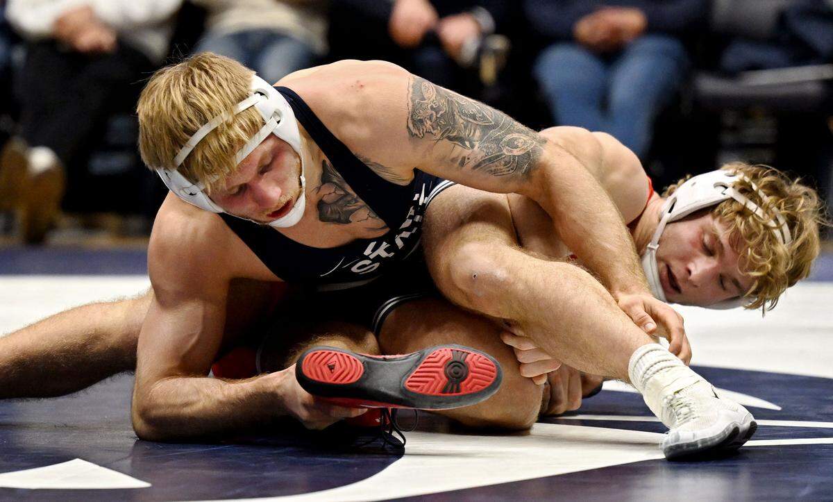 Penn State’s Josh Barr wrestles Indiana’s Gabe Sollars in the 197 lb bout of the match on Friday, Jan. 23, 2026.