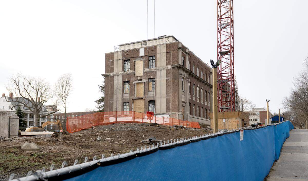 Crews work on the renovations and addition to the Sackett Building on the Penn State campus on Monday, Dec. 22, 2025. 