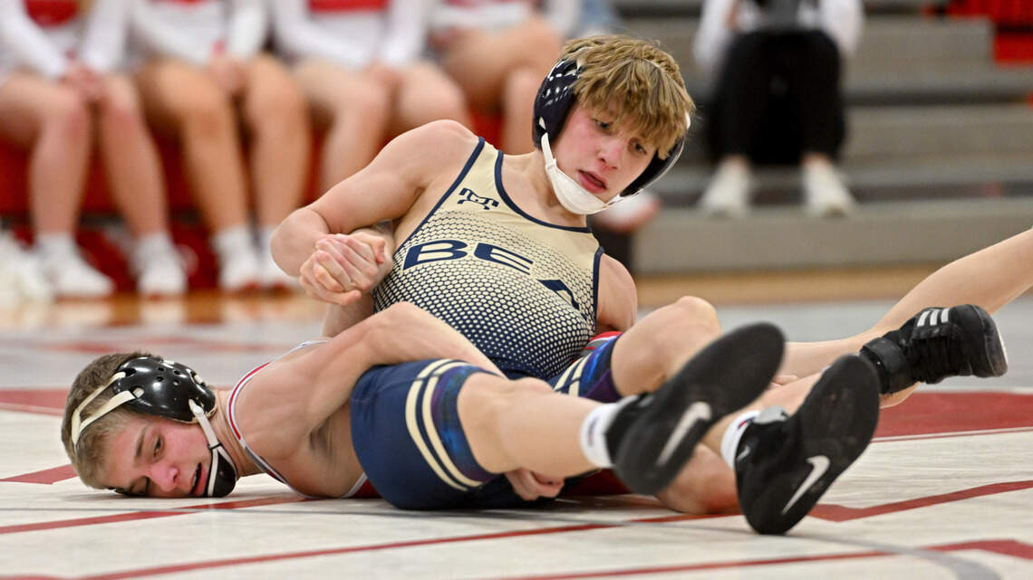 Bald Eagle Area wrestling cruises over cross-town rival Bellefonte to stay perfect