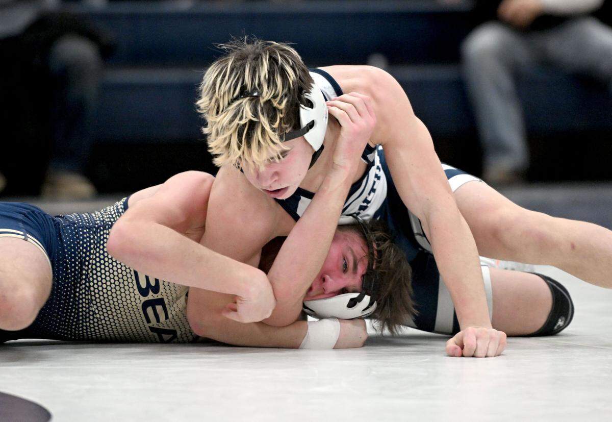 Philipsburg-Osceola’s Conner Guenot controls Bald Eagle Area’s Easton Grimes in the 145 lb bout during the match on Tuesday, Jan. 7, 2025. Guenot won by major decision, 10-2.