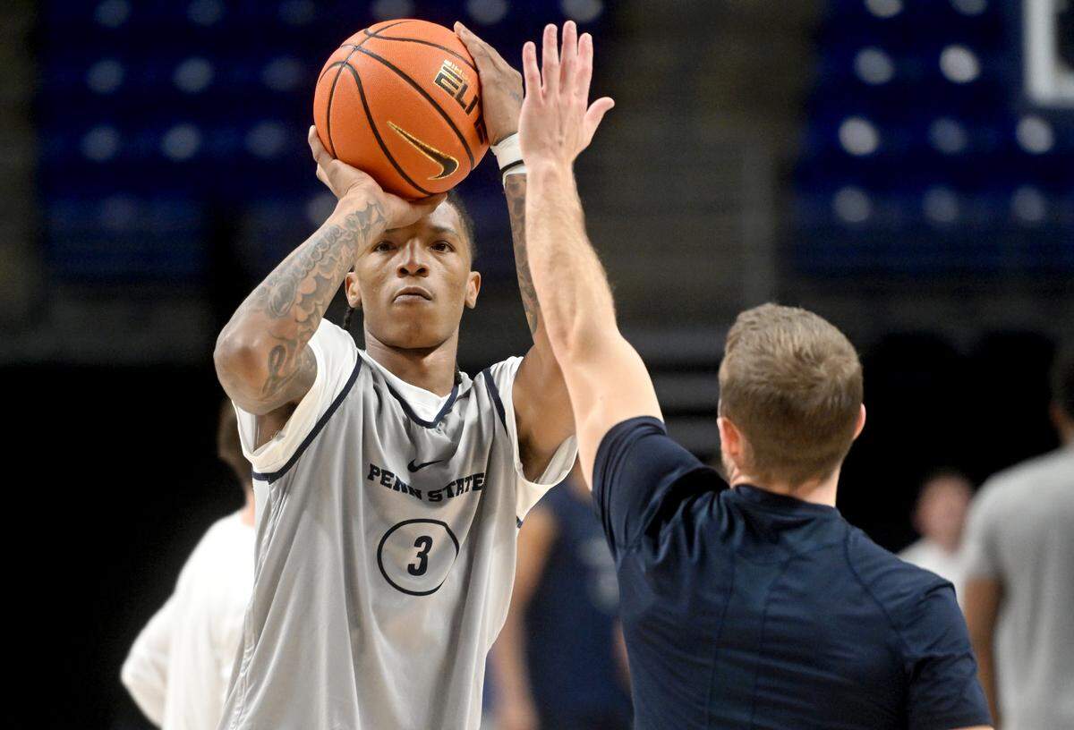 Penn State’s Nick Kern Jr. makes a shot during practice on Wednesday, Oct. 23, 2024.