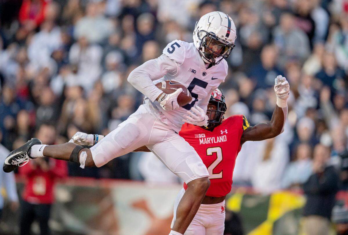 Penn State wide receiver Jahan Dotson makes a catch in the end zone for in the third quarter of the game on Saturday, Nov. 6, 2021.