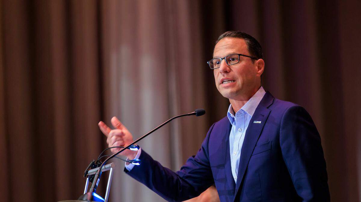Gov. Josh Shapiro delivers remarks at the PTLA’s Justice Michael A. Musmanno Award Dinner.