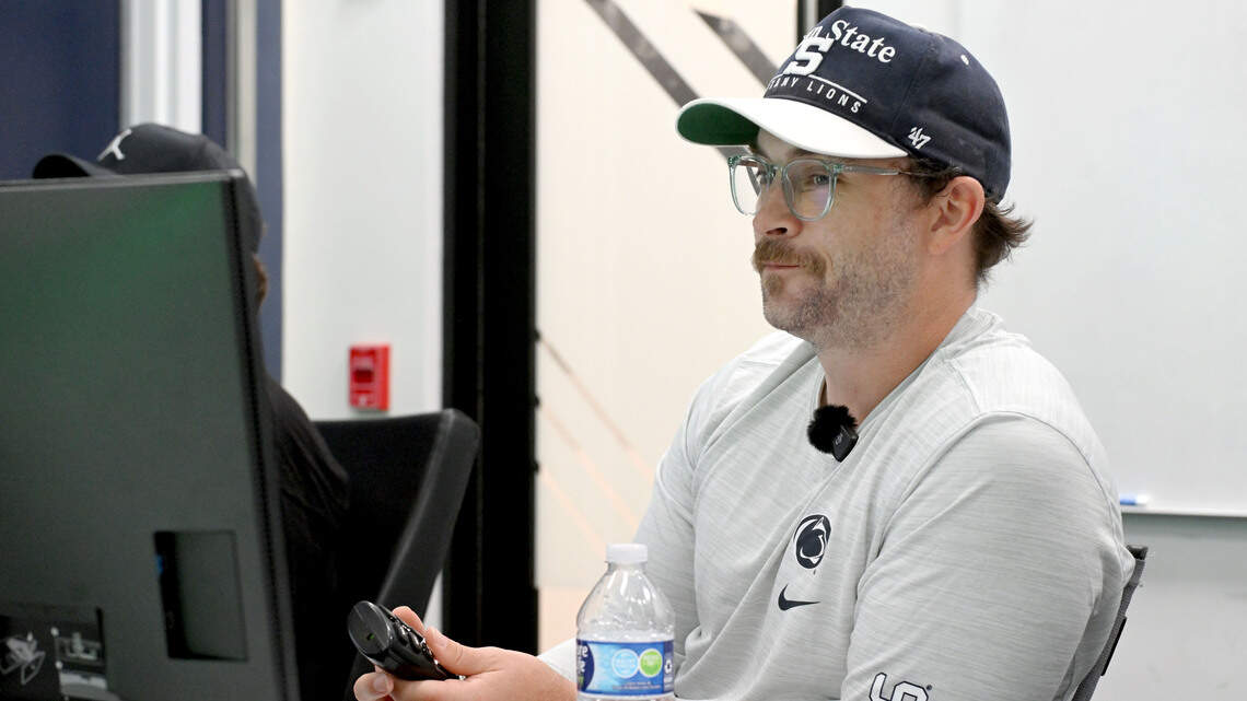 See Penn State coaches Taylor Mouser and Jake Waters break down film of QB Rocco Becht