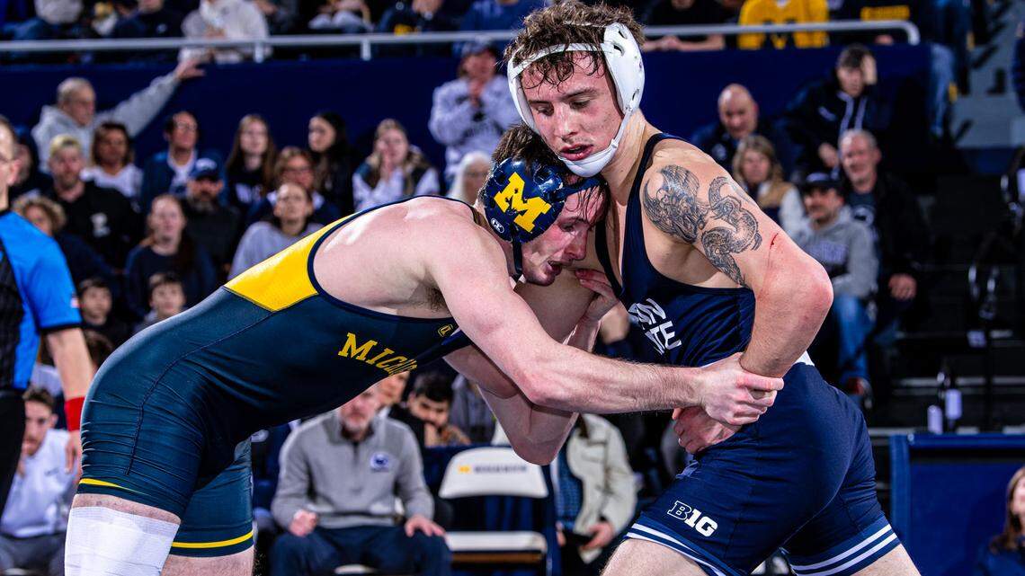 Nate Desmond’s sudden-victory win highlights Penn State wrestling’s thrashing of Michigan