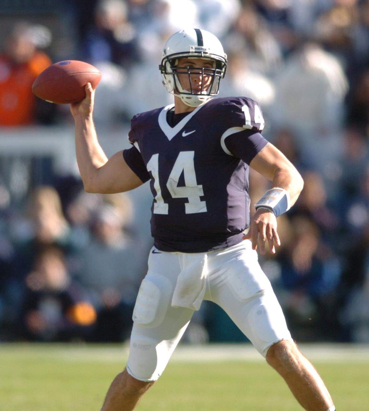 Penn State senior quarterback Anthony Morelli throws the ball during a Nov. 2, 2007 game against Purdue.