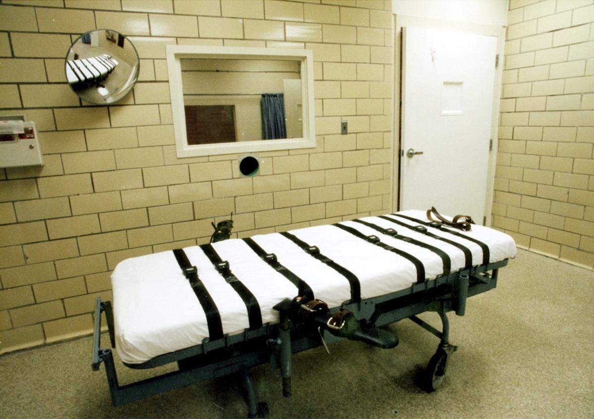 The execution chamber at Rockview state prison is pictured in this photo provided to the CDT from July 199.