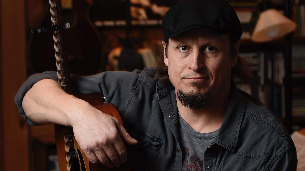 Kris Kehr, a veteran of the Centre County music scene, has a new album, new band and an upcoming concert at Zeno’s Pub.
