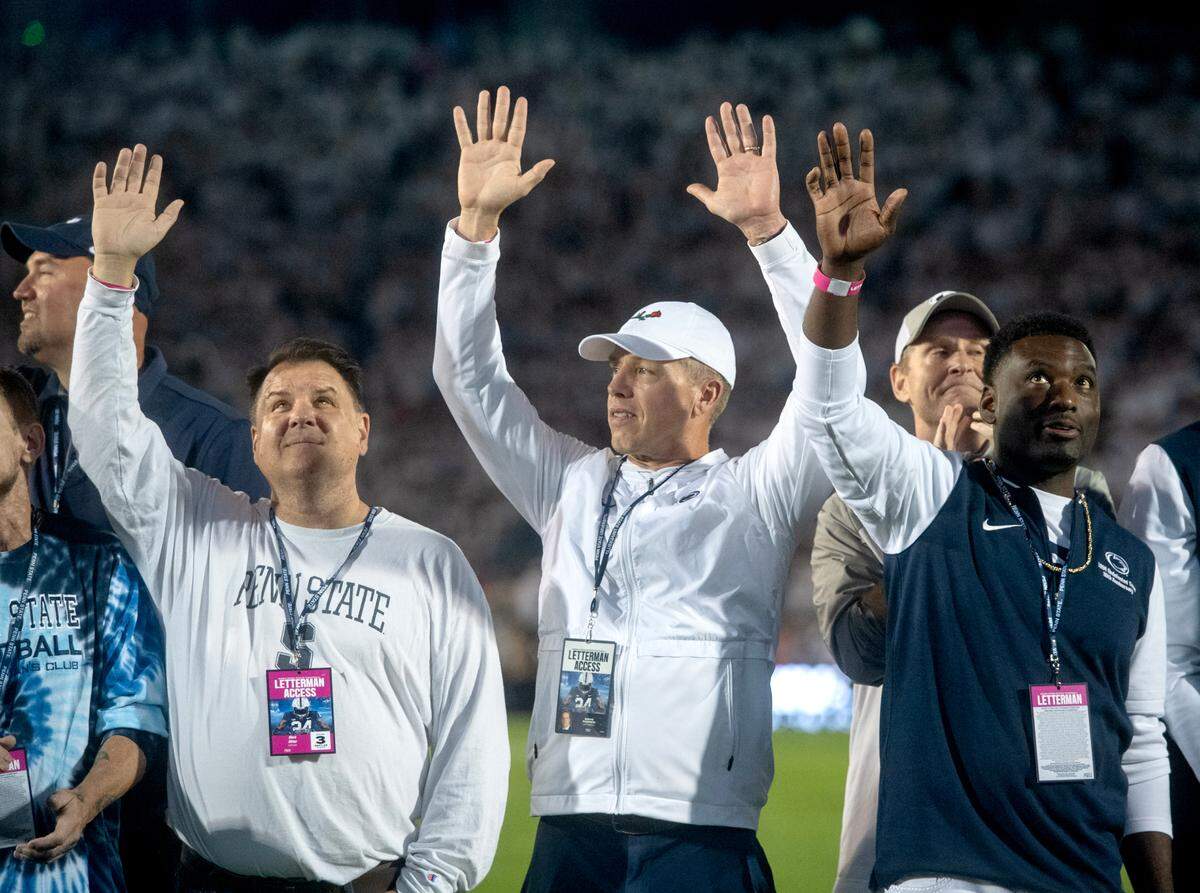 Members of the Penn State 1994 football team are honored during the game against Illinois on Saturday, Sept. 28, 2024.