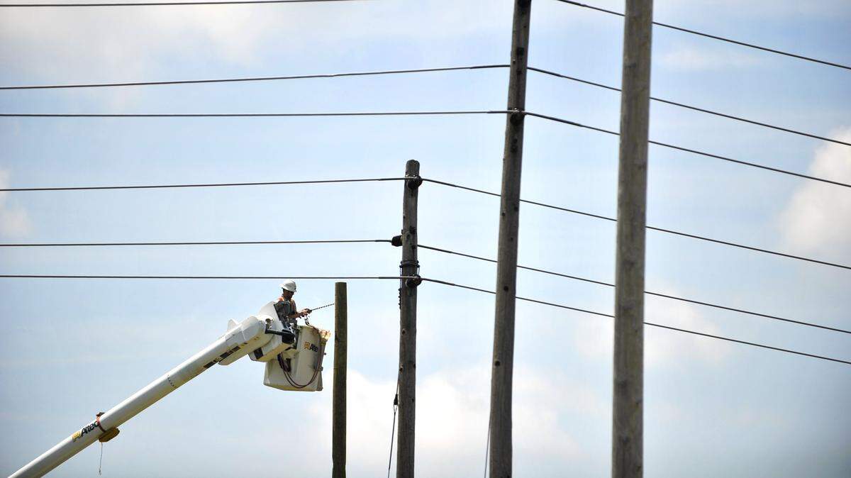 Thousands of dollars in repairs have been needed to telephone lines in Georgia due to thieves stealing the wires, the Catoosa County Sheriff’s Office says.