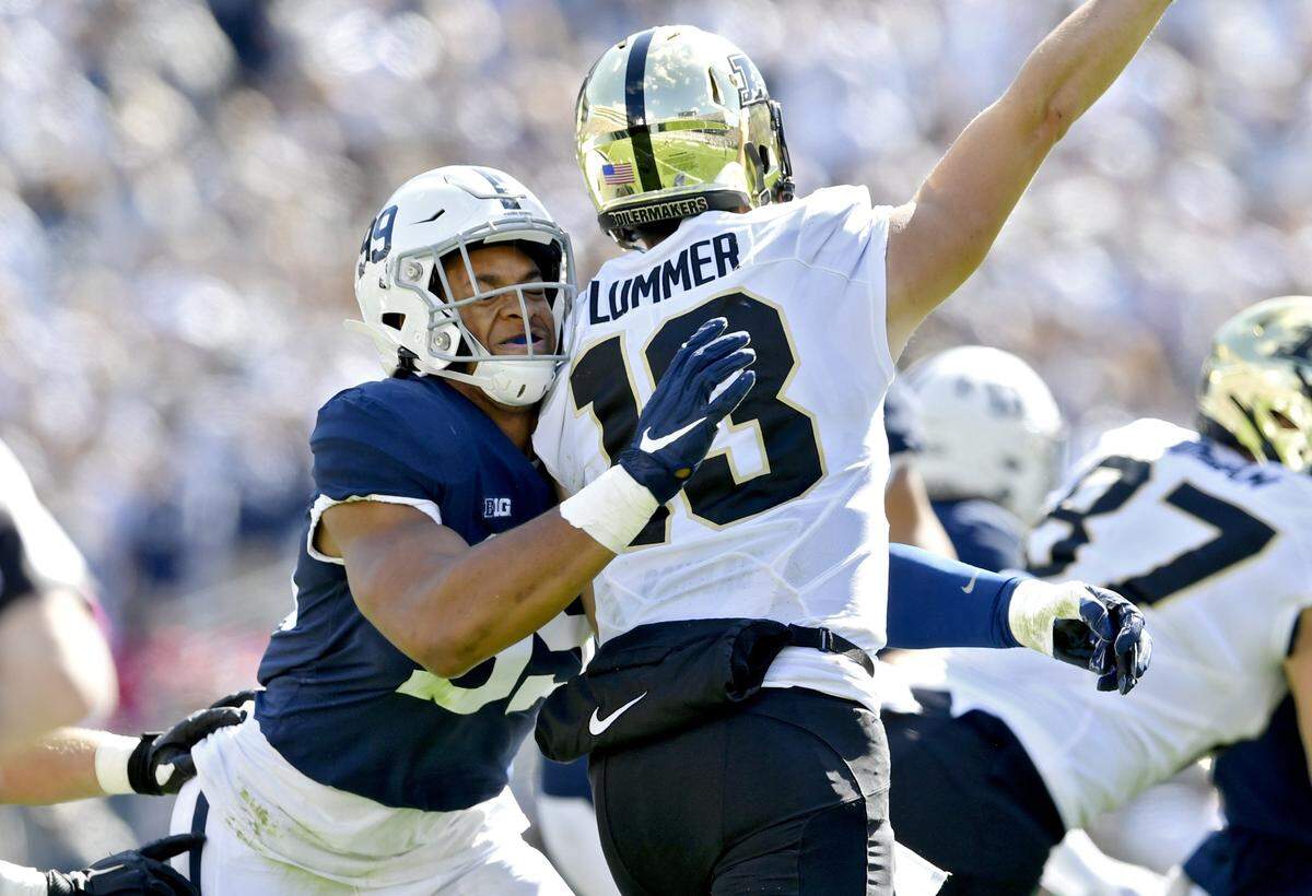 Penn State defensive end Yetur Gross-Matos pressures Purdue quarterback Jack Plummer to make a pass during the game on Saturday Oct. 5, 2019.