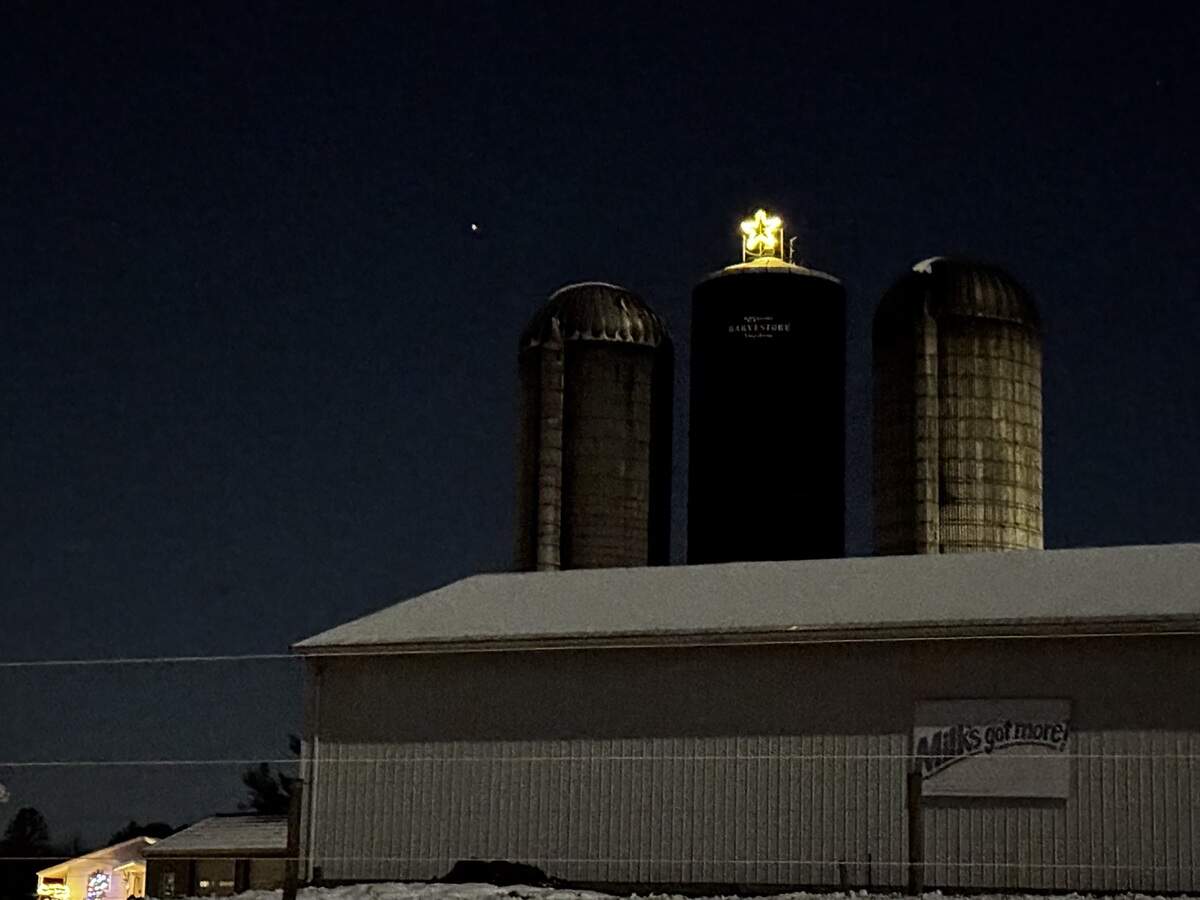A star stands atop a grain silo at 311 Deibler Road, Pennsylvania Furnace, on Dec. 4, 2025.