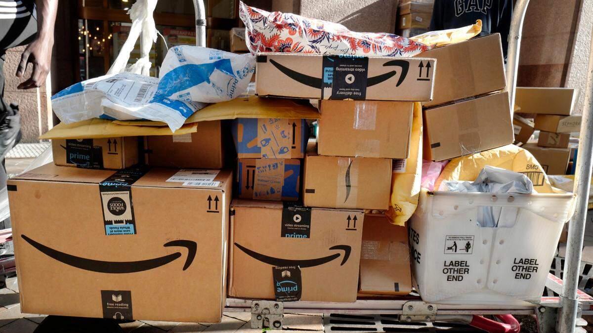 There are steps you can take to keep your packages safe from thieves.