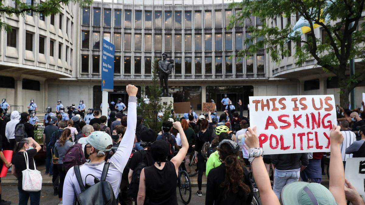 Some Pa. courts are excluding probation officers from requirements under the police misconduct law. The decision further undermines the effectiveness of a program once lauded as a national model and championed by Gov. Josh Shapiro when he was attorney general.