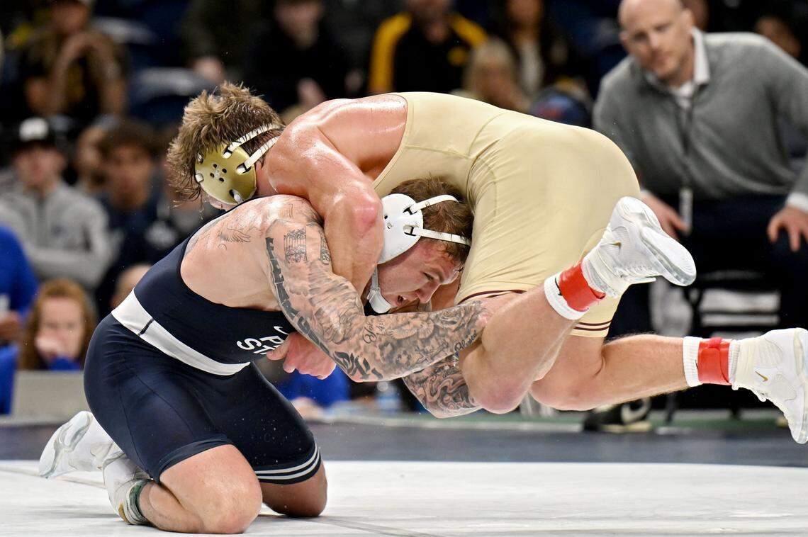 Penn State's Rocco Welsh wrestles Minnesota’s Max McEnnelly in the 184-pound championship bout at the Big Ten Wrestling Championships on Sunday, March 8, 2026.  