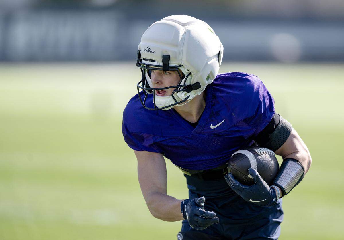 Penn State wide receiver Brett Eskildsen makes catch during practice on Thursday, April 9, 2026.