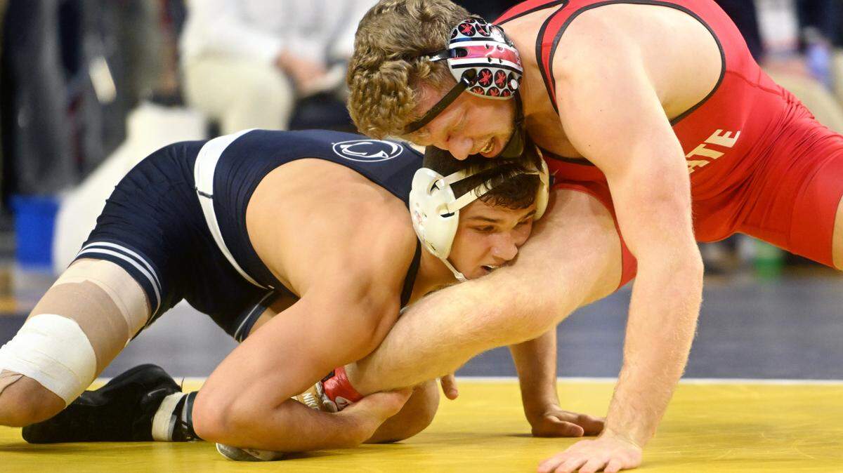 Penn State wrestling sends 7 into Big Ten semifinals, tied for team lead with Iowa