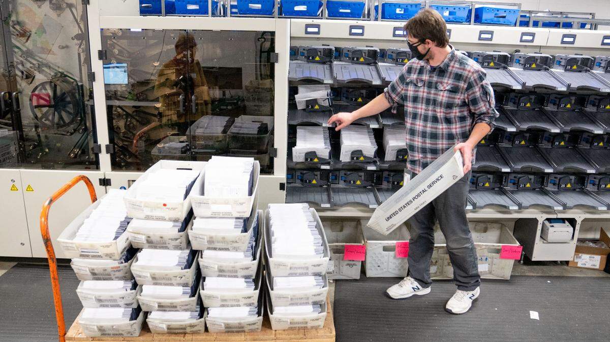 Pennsylvania lawmakers have a tentative deal to eliminate private funding from election administration and increase state funding, sources told Spotlight PA. A nonprofit financed by Facebook’s Mark Zuckerberg gave millions to counties in the lead-up to the 2020 election, drawing criticism from the GOP.