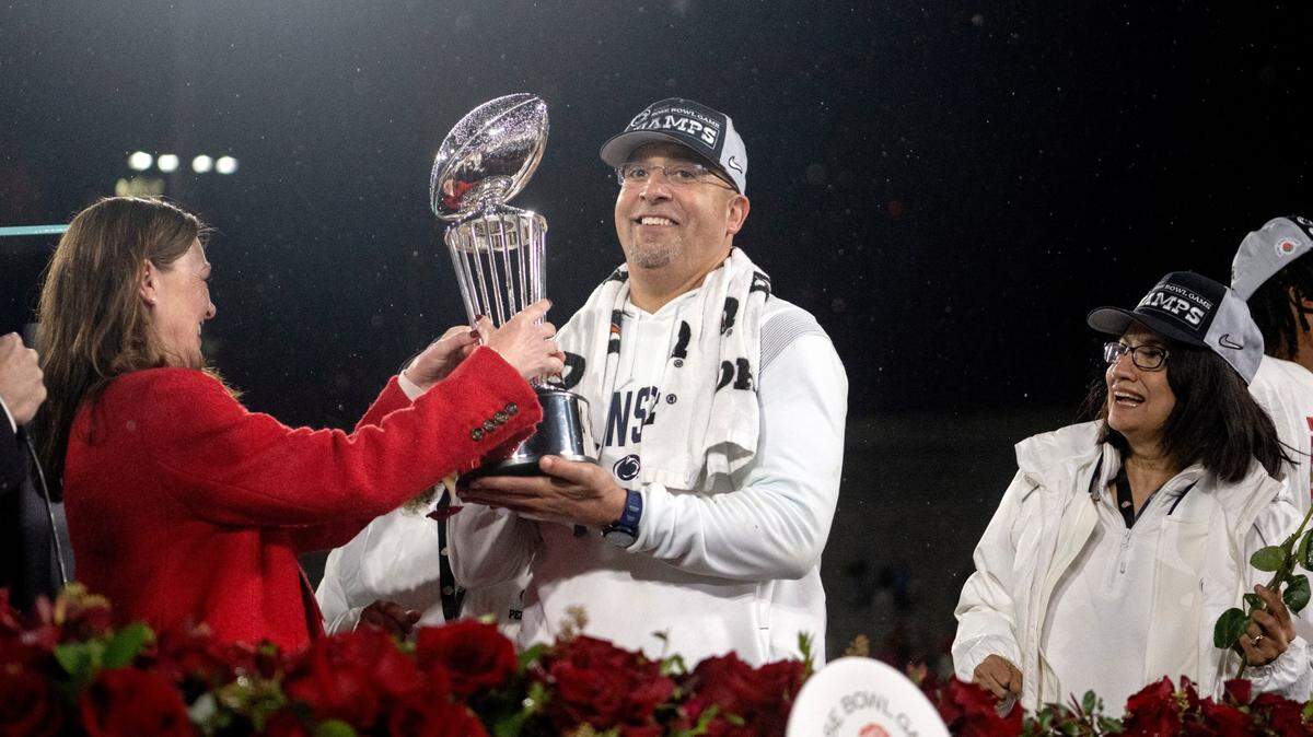 Spotlight PA received several tips alleging Penn State chartered a private jet for President Bendapudi to attend the football game, so they asked Penn State who paid for it.
