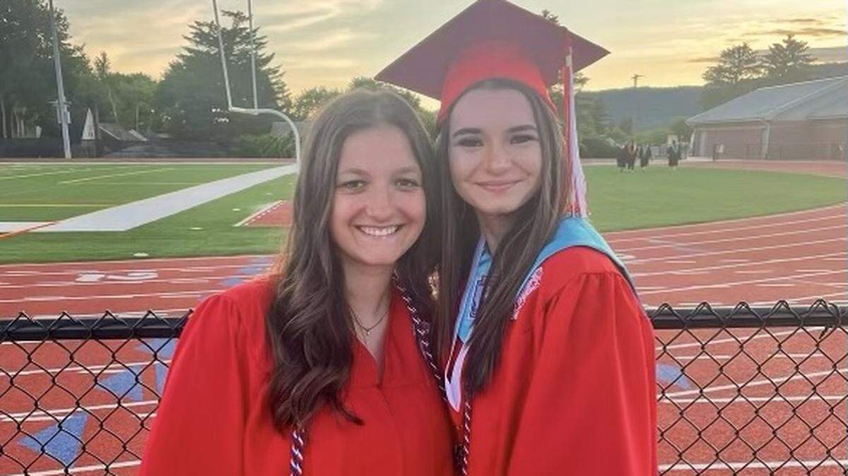 From left: Haley Popovitch and Amber Corl
