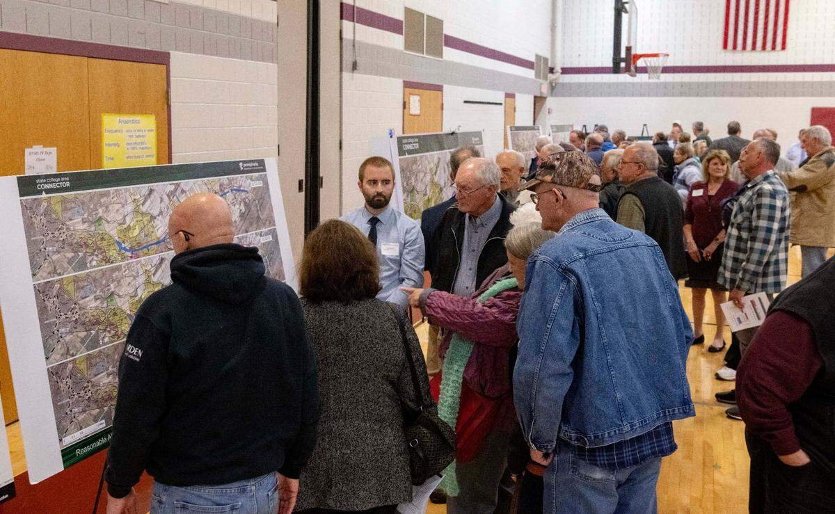 Community members gathered to see maps and talk to PennDOT employees about the State College Area Connector project during an information meeting on Wednesday, Oct. 19, 2022.