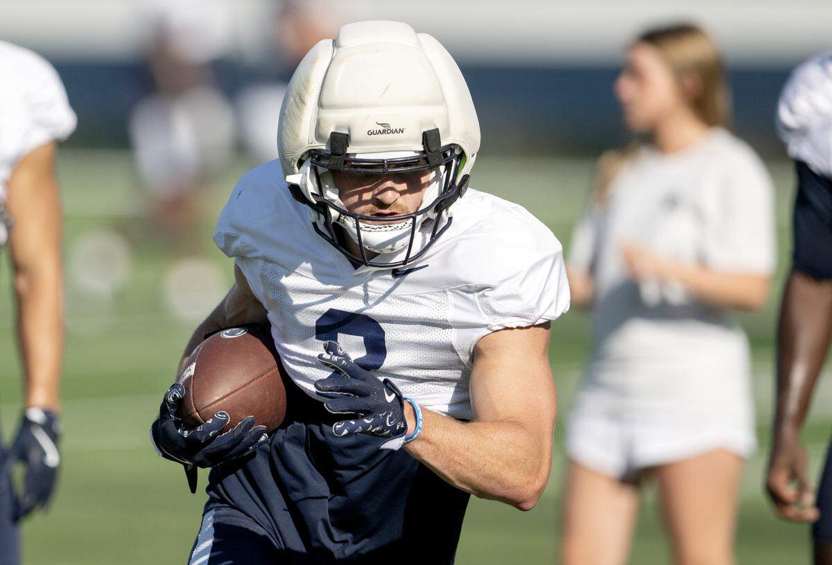 Penn State wide receiver Liam Clifford runs a drill during practice on Wednesday, Sept. 3, 2025.  
