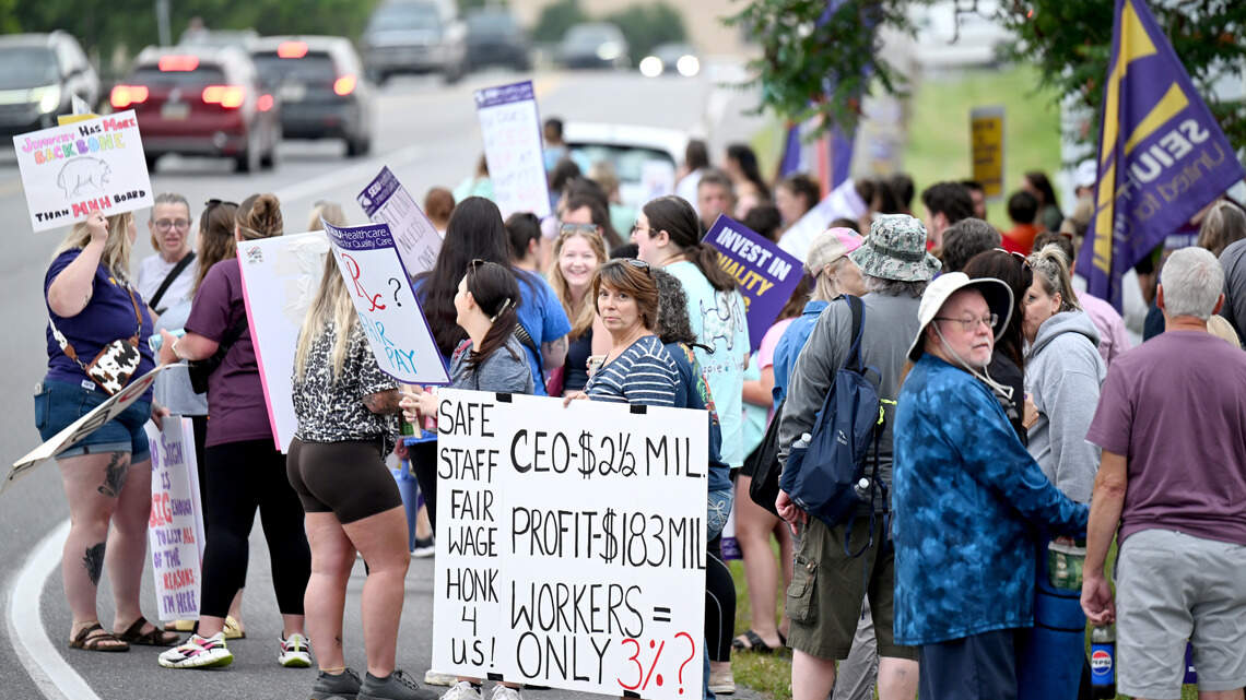 More than 900 Mount Nittany Medical Center union workers begin 5-day strike