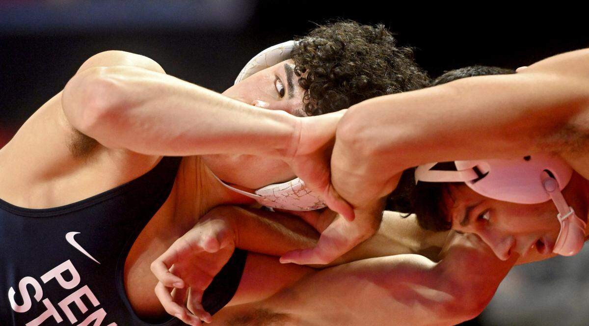 Penn State’s Beau Bartlett wrestles Michigan State’s Jordan Hamdan in a 141 lb quarterfinal match of the Big Ten Wresting Championships at the Xfinity Center at the University of Maryland on Saturday, March 9, 2024.