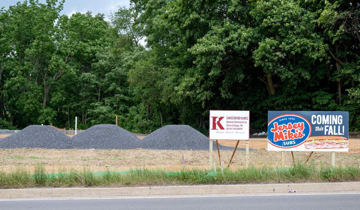 A sign highlights the Jersey Mike’s Subs being built on Shiloh Road on Wednesday, June 26, 2024.