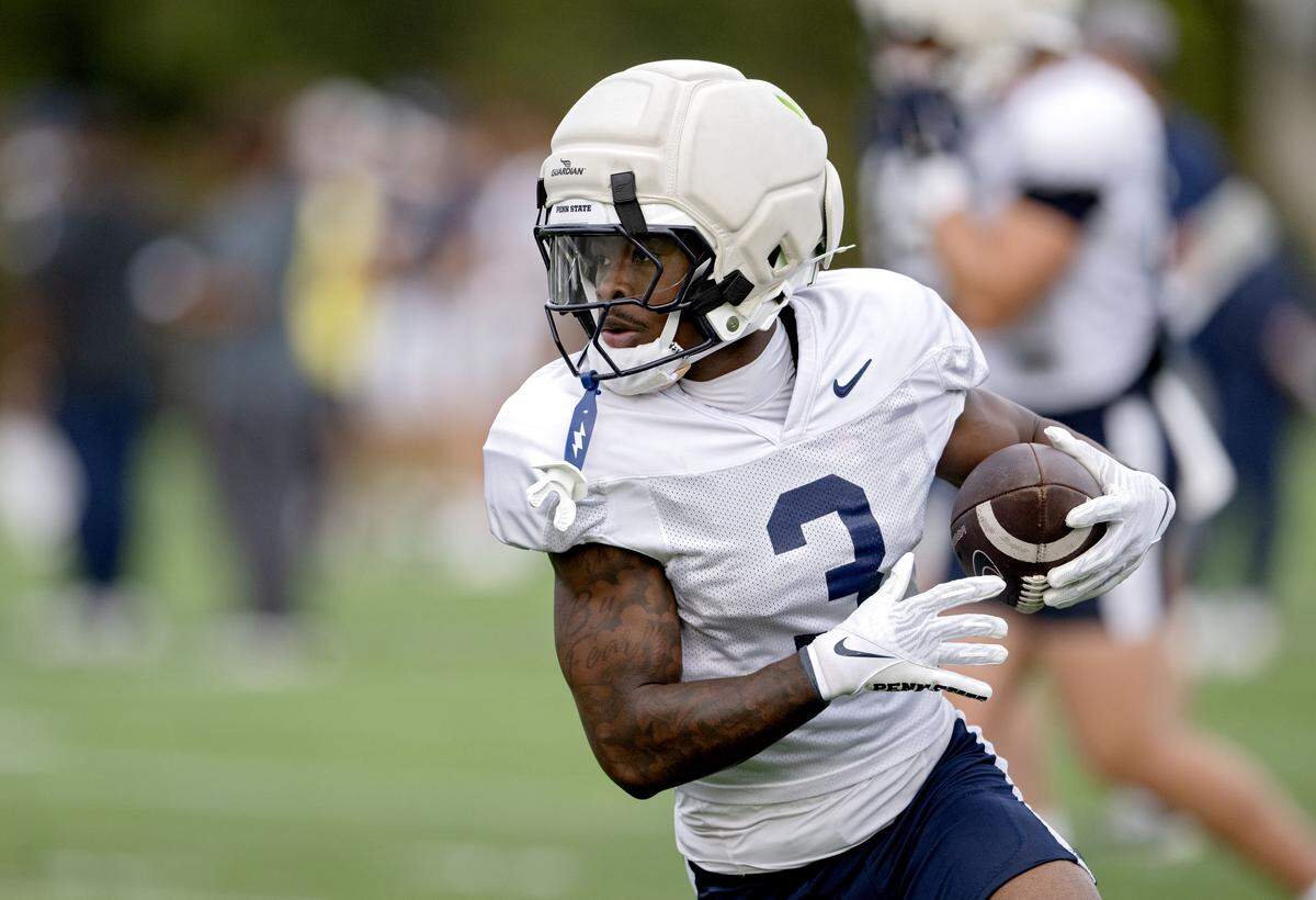 Penn State wide receiver Koby Howard makes a catch during practice on Tuesday, Sept. 16, 2025.