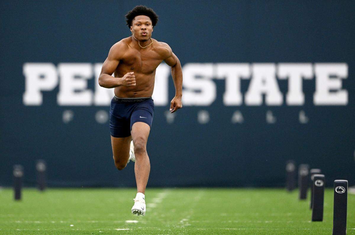 Wide receiver Mitch Tinsley runs the 40 yard dash during Penn State football’s Pro Day on Friday, March 24, 2023.