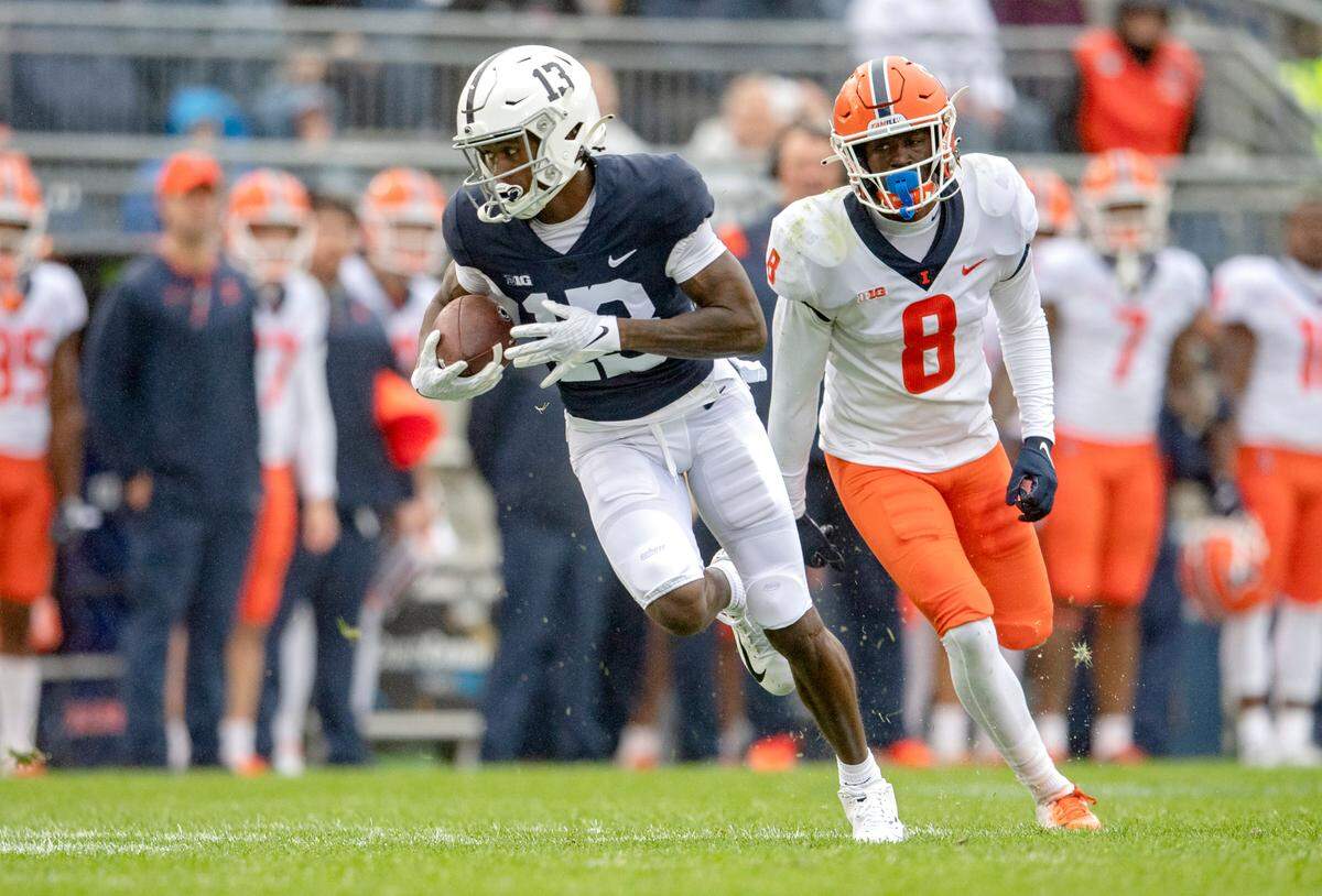 Penn State wide receiver KeAndre Lambert-Smith makes a catch and runs it for a touchdown during the game against Illinois on Saturday, Oct. 23, 2021.
