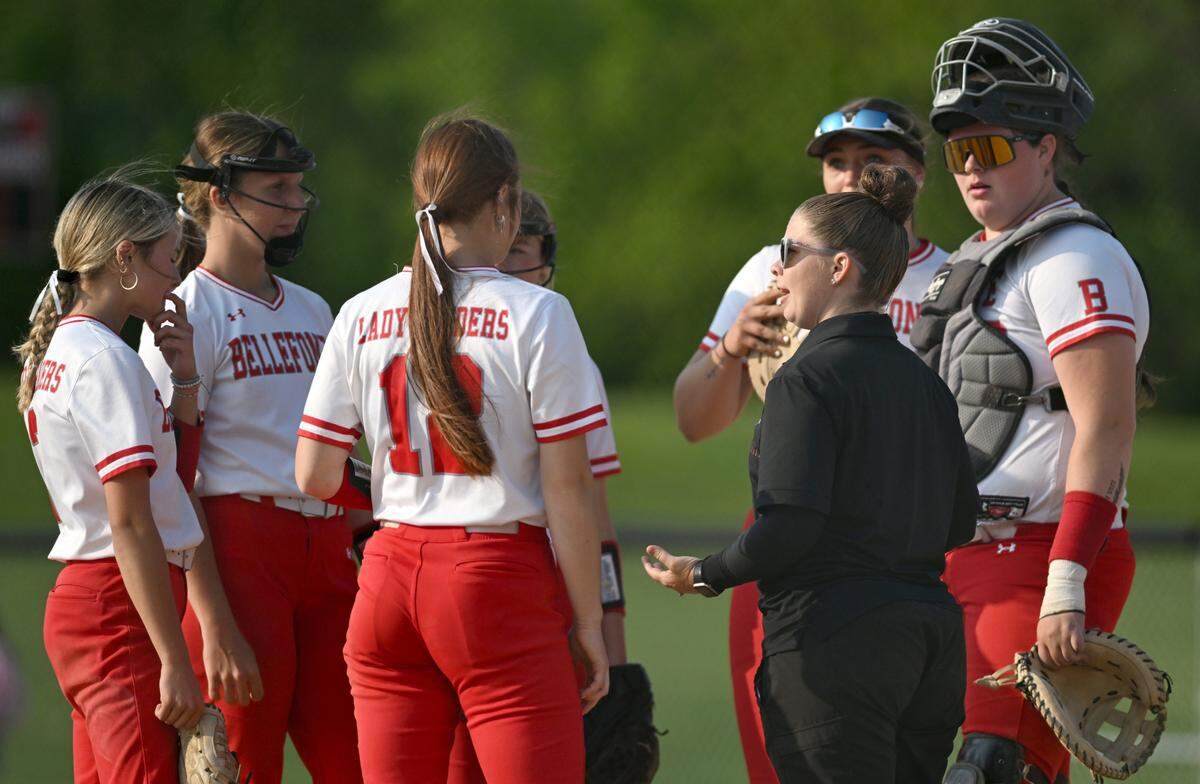 Bellefonte softball coach Erica DeVinney talks to her players during the game against Blackhawk on Monday, June 2, 2025.