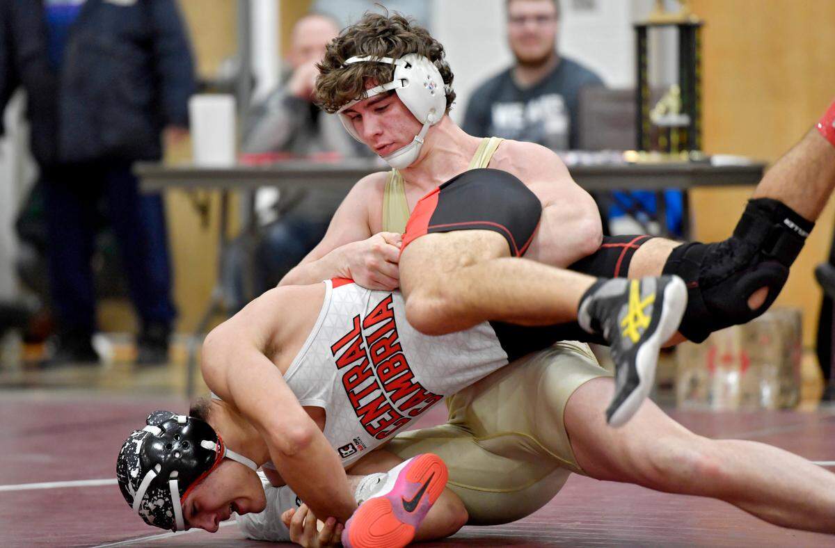 Bald Eagle Area’s Noah Foltz controls Central Cambria’s Ethan Kubat in the 189 lb championship bout of the District 6 2A tournament on Saturday, Feb. 19, 2022. Foltz won by decision, 4-0.