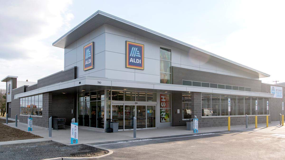 Aldi is looking to open another grocery store in Overland Park.