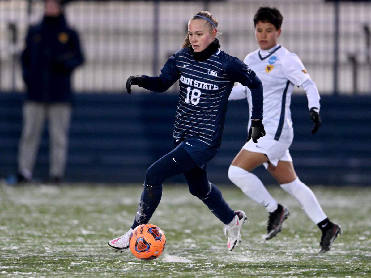 Penn State women’s soccer’s Penelope Hocking cuts down the field with the ball during the game against West Virginia in the second round of the NCAA championships on Friday, Nov. 18, 2022, at Jeffrey Field.