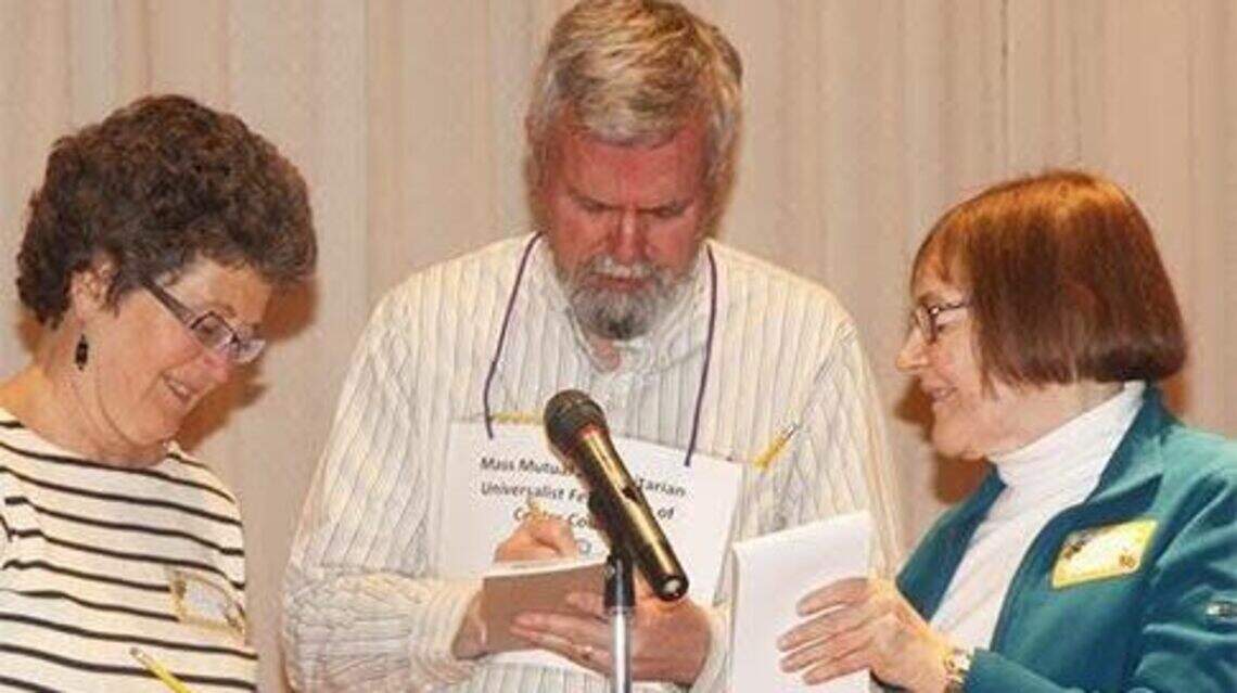 Helping hands: Mid-State Literacy Council’s annual spelling bee returns to the stage