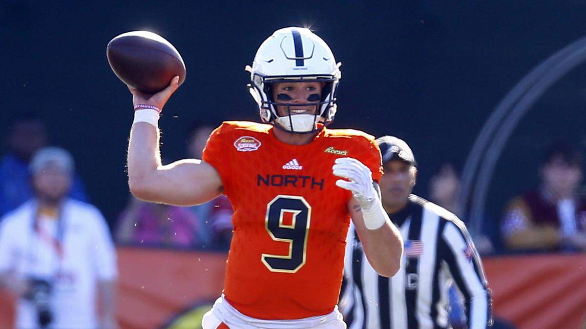 North quarterback Trace McSorley, of Penn State, throws pass during the first half of the Senior Bowl college football game, Saturday, Jan. 26, 2019, in Mobile, Ala. (AP Photo/Butch Dill)